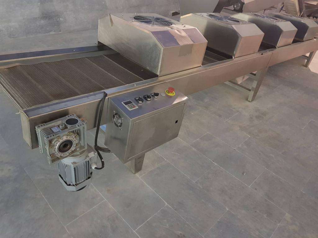 Cooling Conveyor Machine